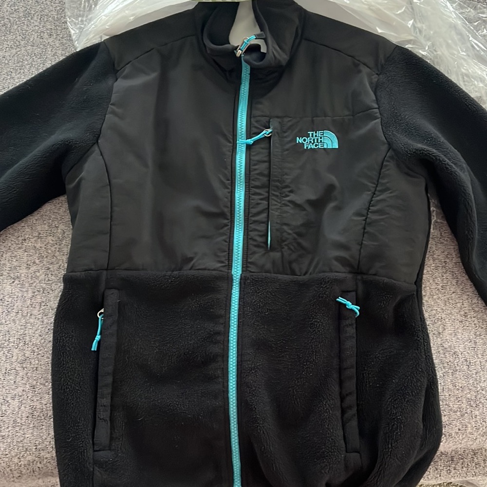 Black North Face Jacket with Teal Accents (DRY CLEANED) - Medium
